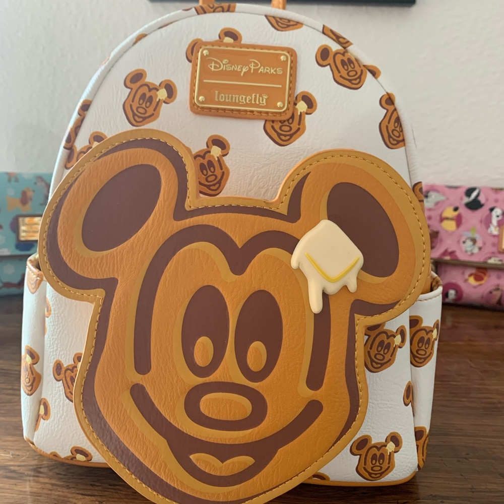 NWT Loungefly Mickey Waffle Mini Backpack